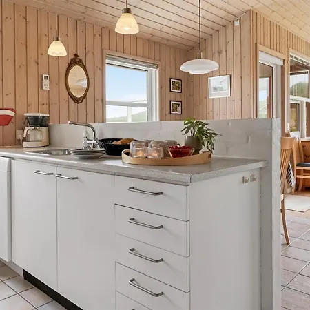 Dolma - 75m From The Sea By Interhome *
